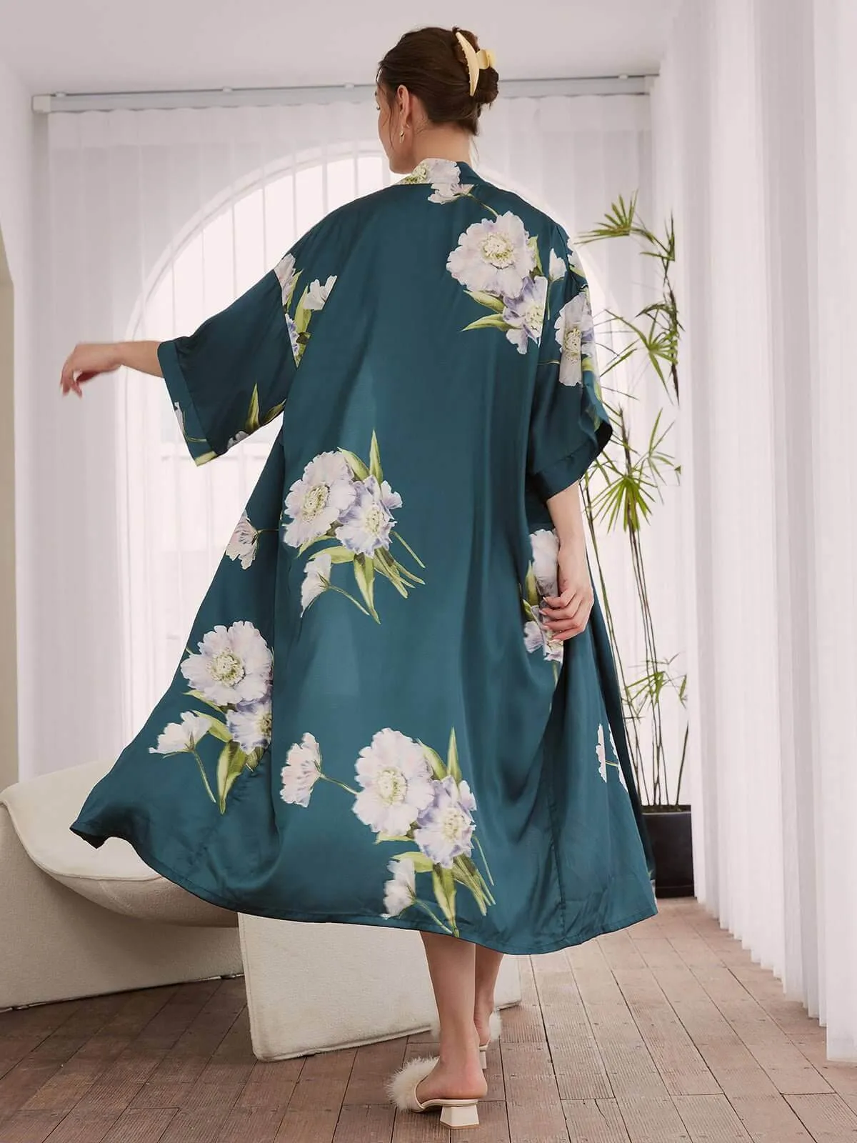 Anemone Kimono Robe for Women, Floral Blooming Design