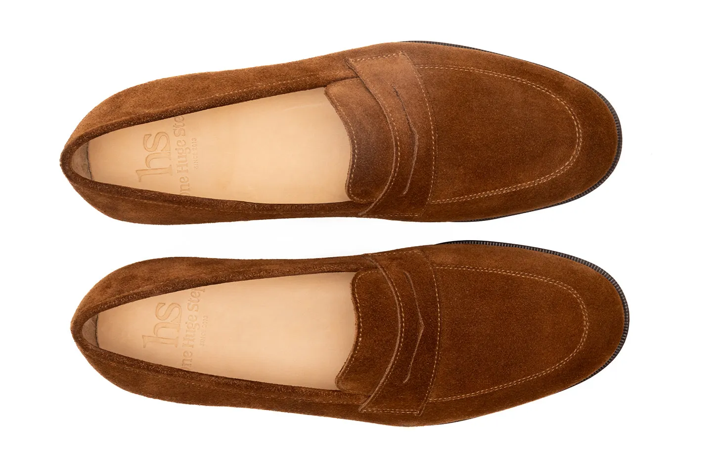 Apron strap loafer with penny detail.