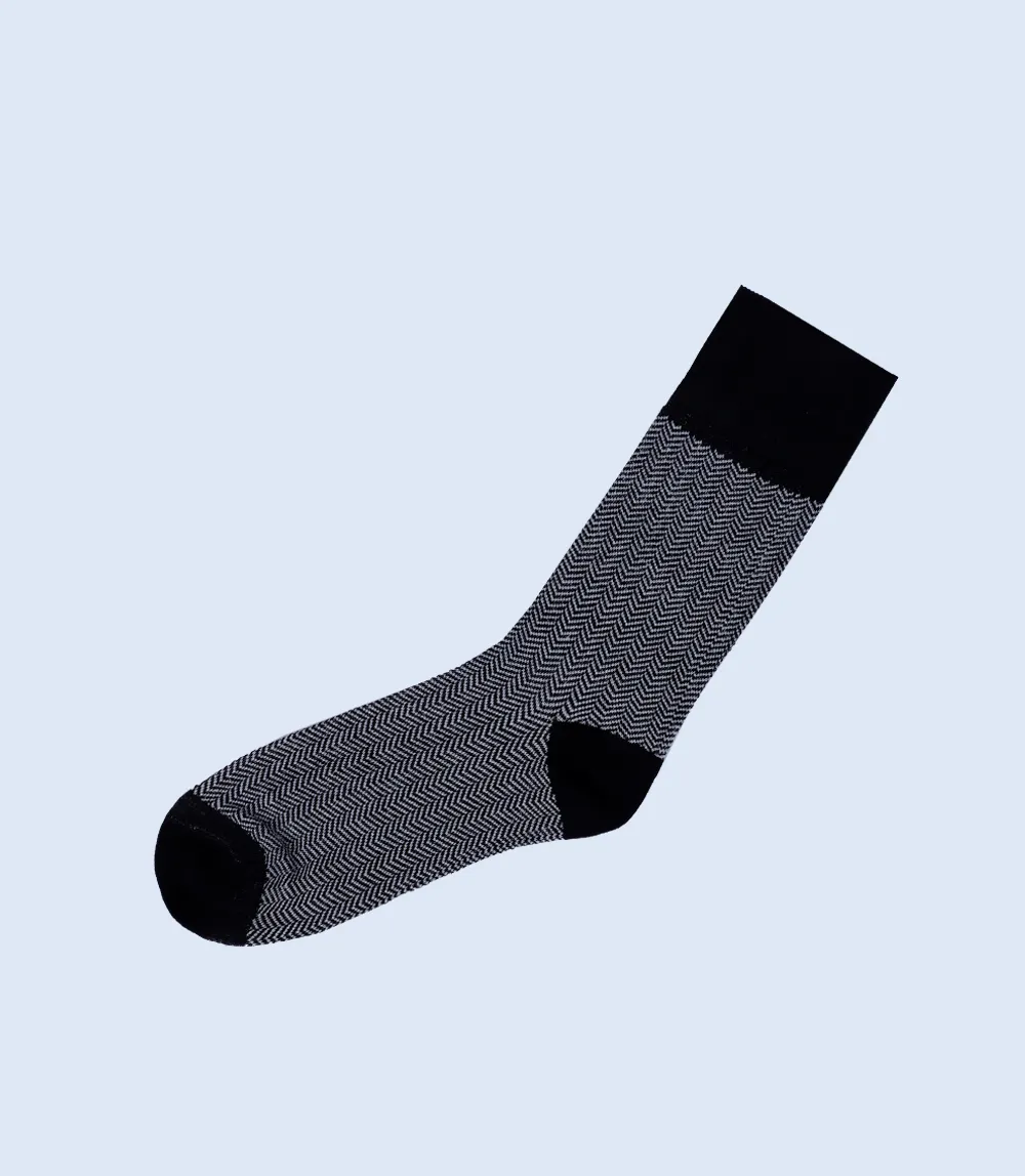 Black and white mid-calf socks for men