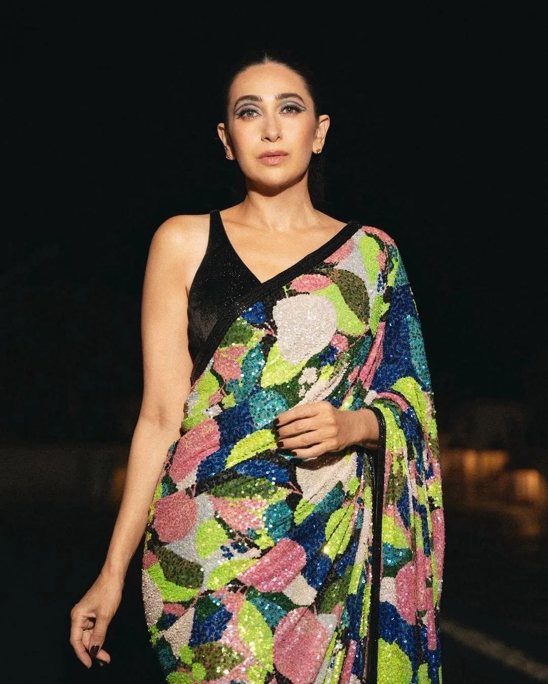 Bollywood Celebrity Karishma Kapoor Saree - Blockbuster Sequins Saree for Women (SSS001BRKK)