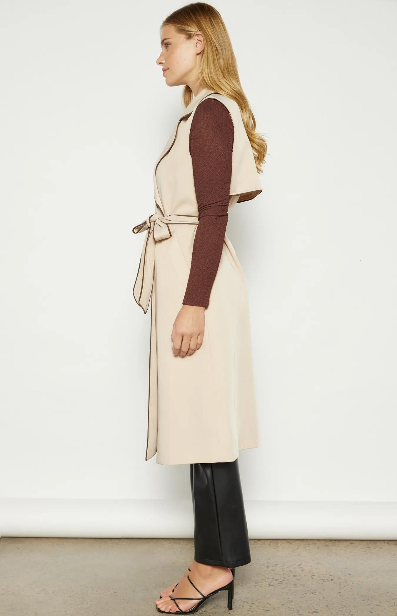 Contrast Stitching Longline Sleeveless Trench Coat (WJT228B)