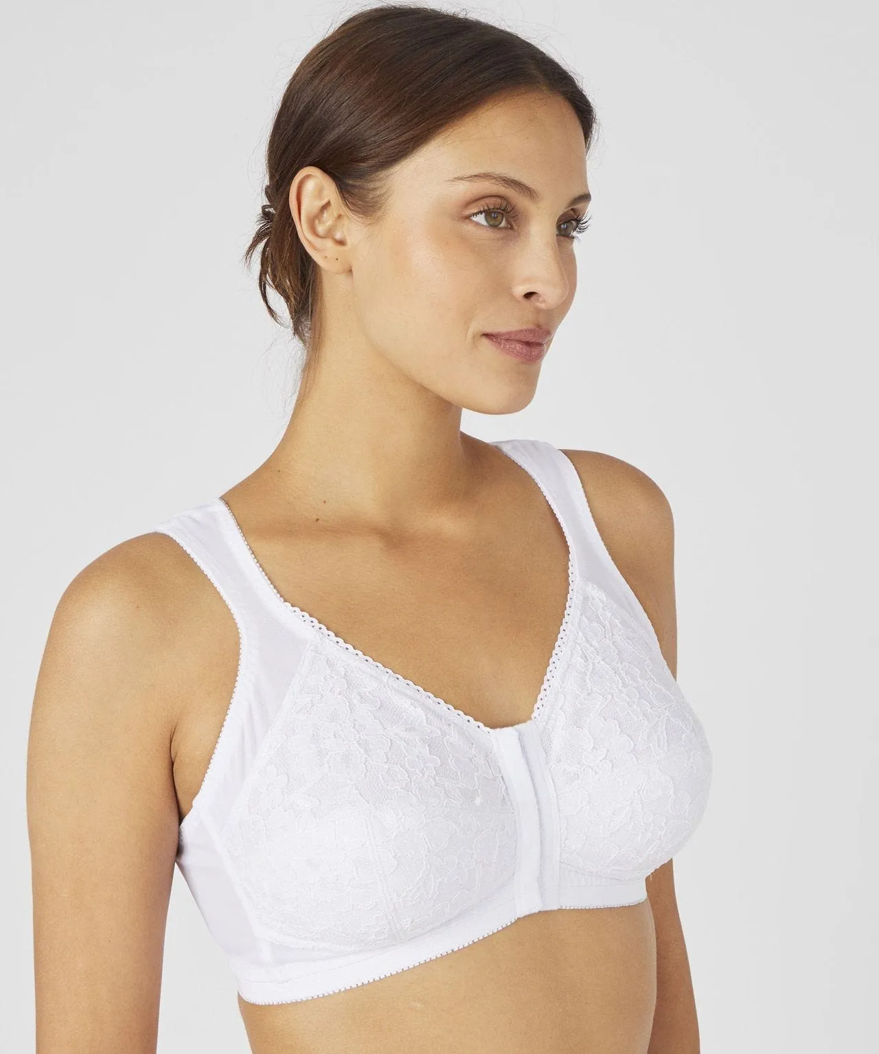 Front-fastening Cross-back Bra