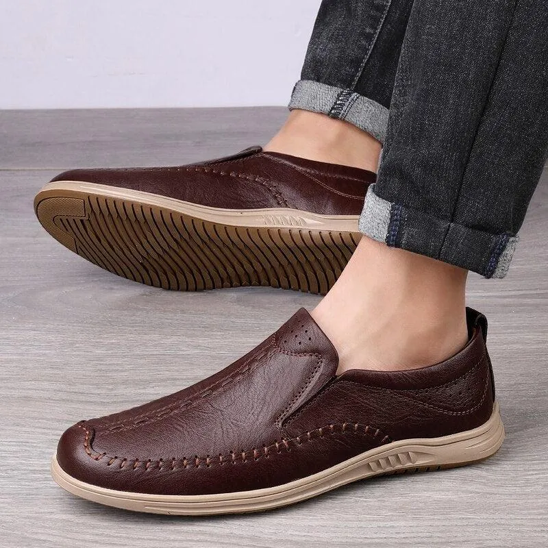 GO159 Men's Leather Loafers: Fashionable Outdoor Flats Shoes