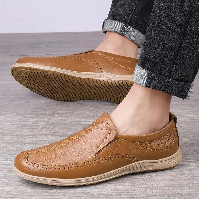 GO159 Men's Leather Loafers: Fashionable Outdoor Flats Shoes