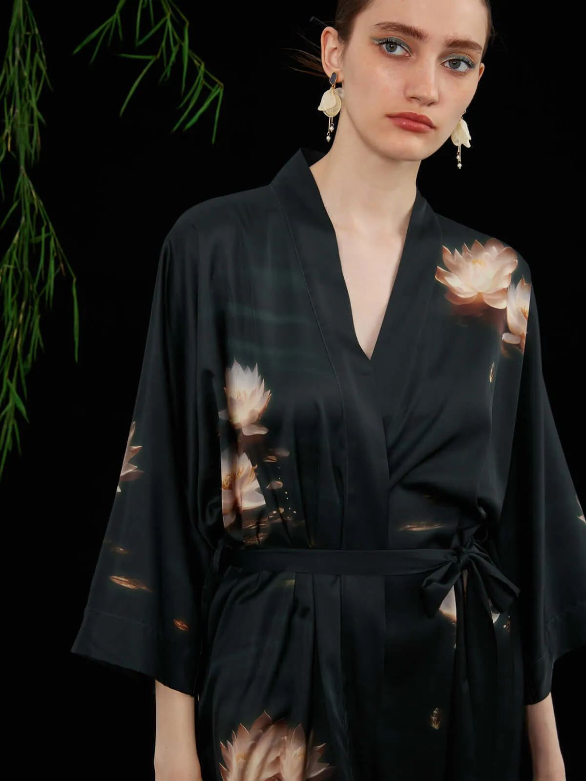 Golden Lotus Short Kimono Robe - Top Result