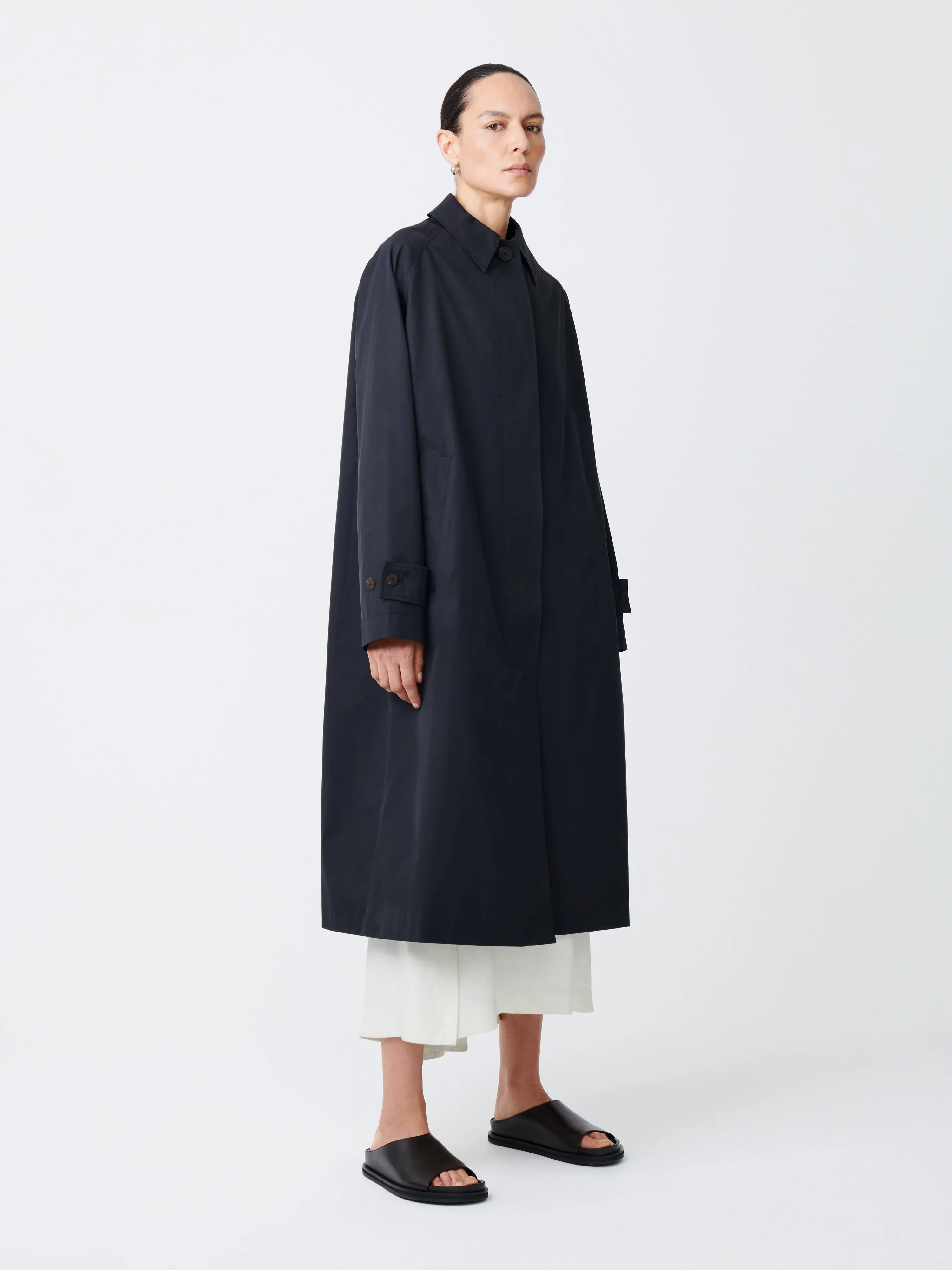 Holin Black Coat