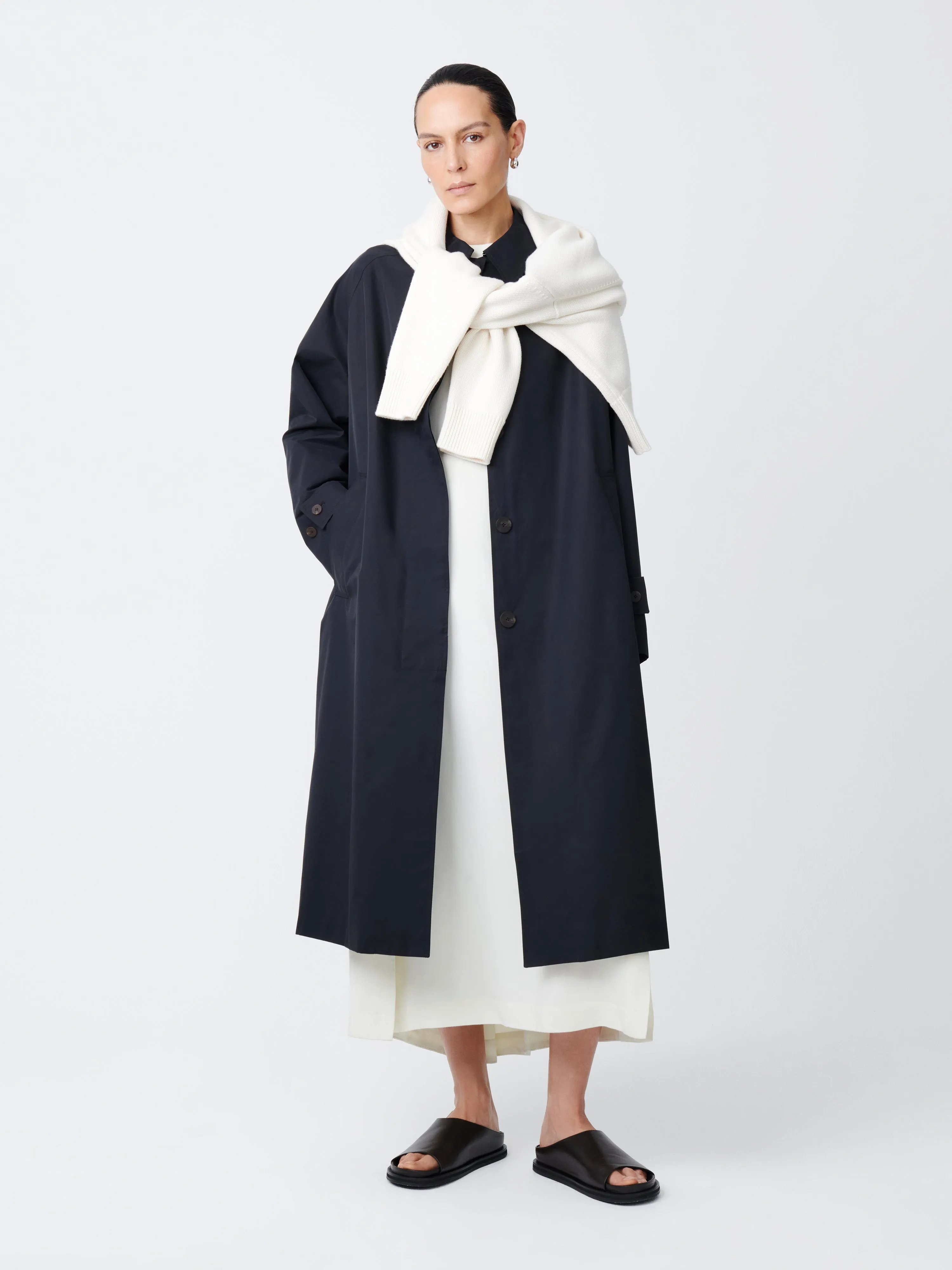 Holin Black Coat