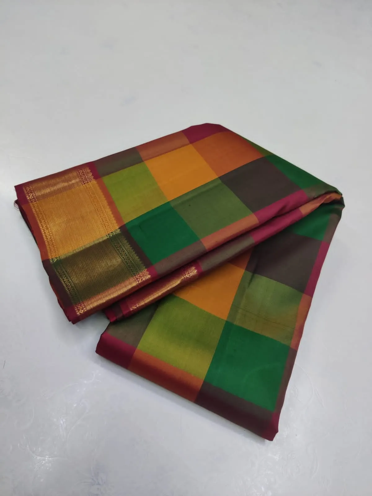 Lalithaa Pure Kanchipuram silk saree Handwoven with 2 gram pure Zari traditional saree Women SRI001KSS