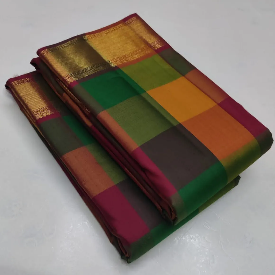 Lalithaa Pure Kanchipuram silk saree Handwoven with 2 gram pure Zari traditional saree Women SRI001KSS