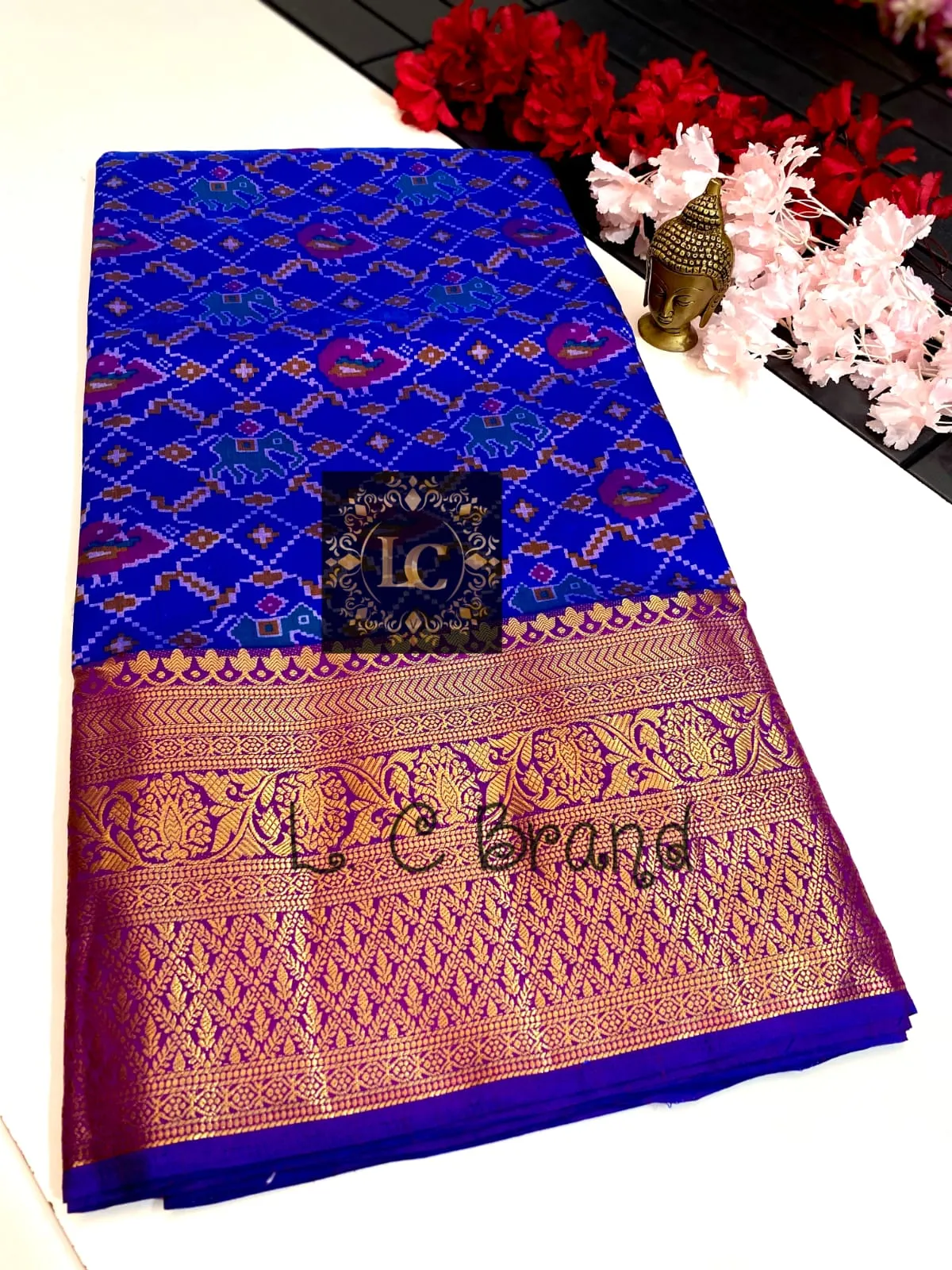 L.C Brand Ikkath Silk-Kanchi Border Saree for Women - TREND001IS