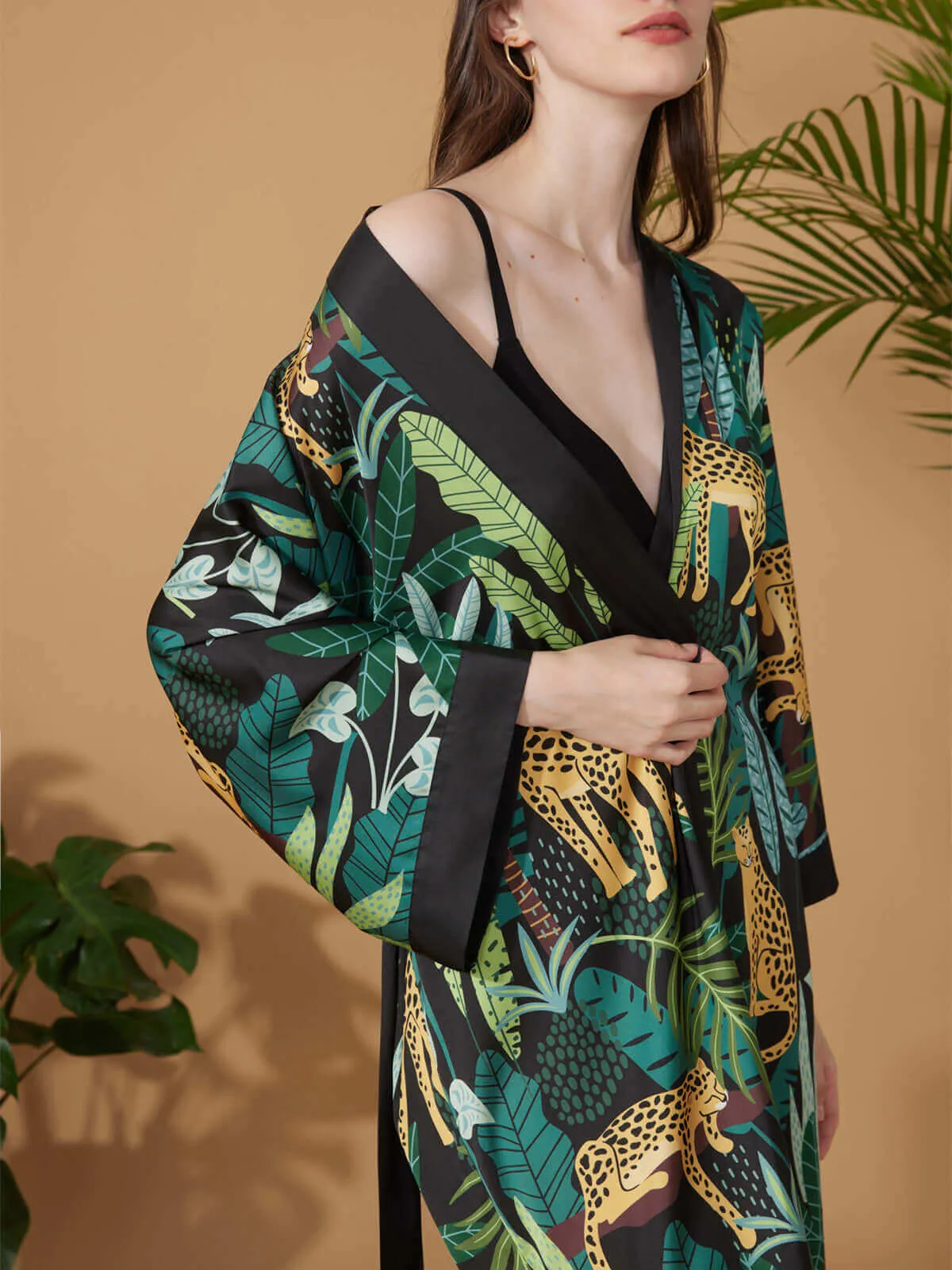 Leopard Print Kimono Robe - Black