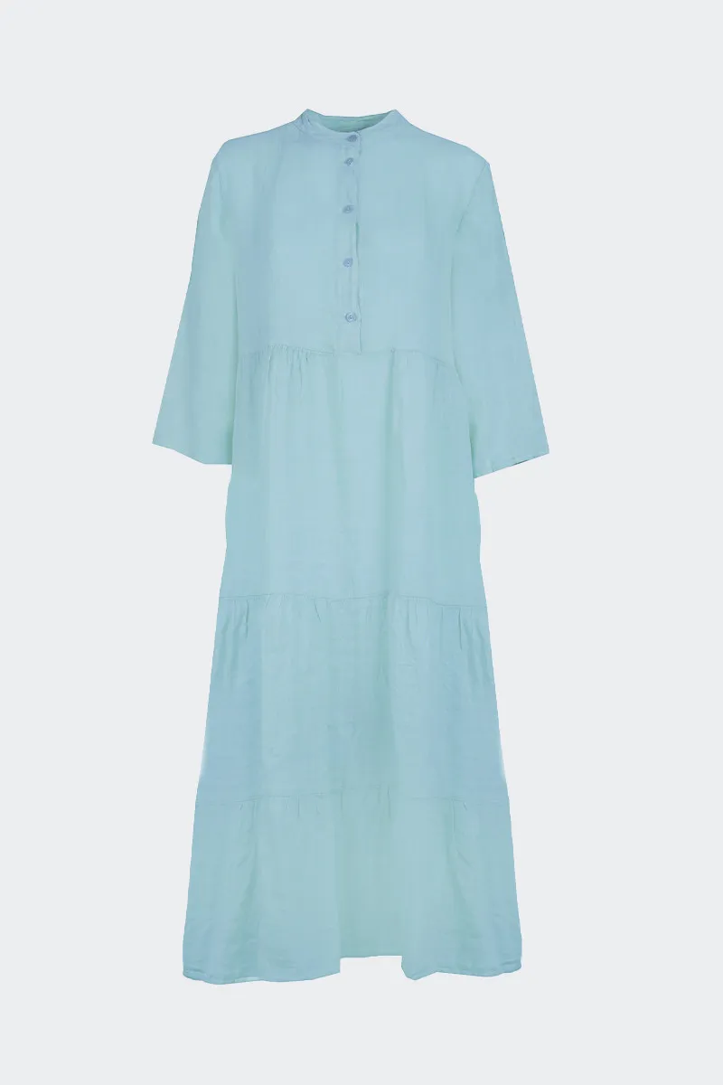 Linen long dress with blue buttons.