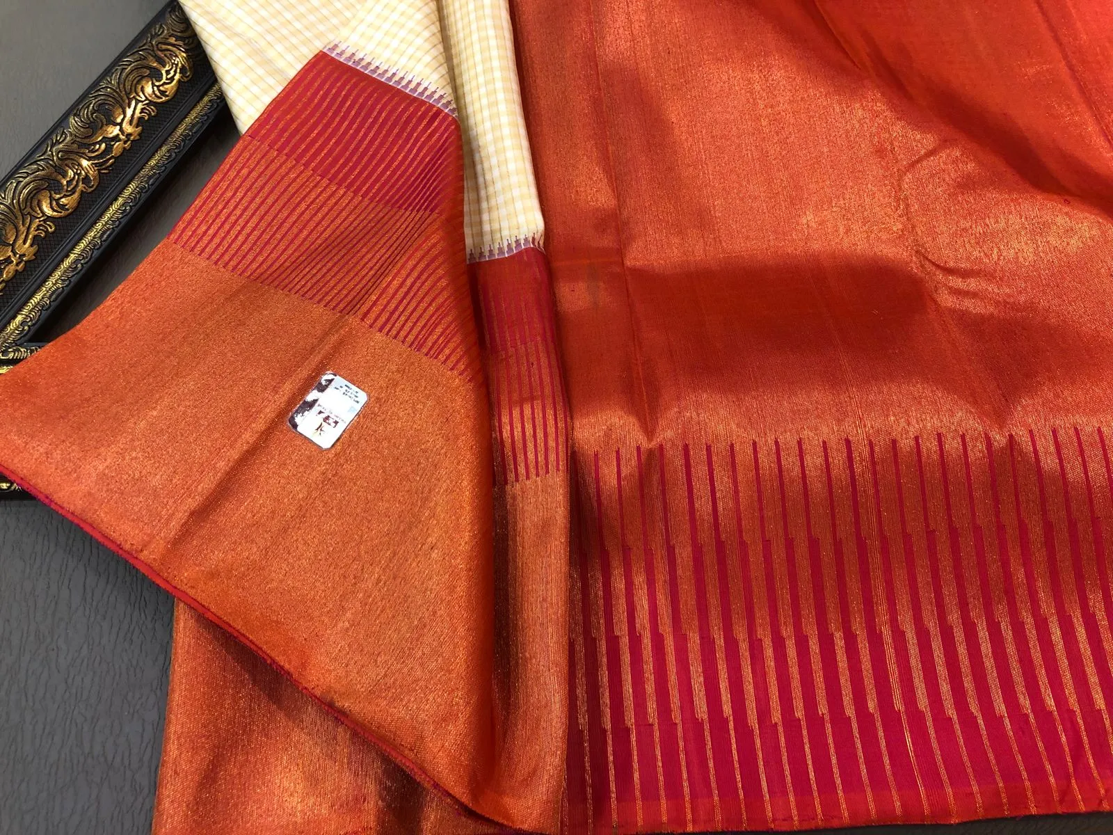 Nayantara - Pure Kanjeevaram Handloom Brocade Silk Saree with Long Temple Border - SACHI001KSD