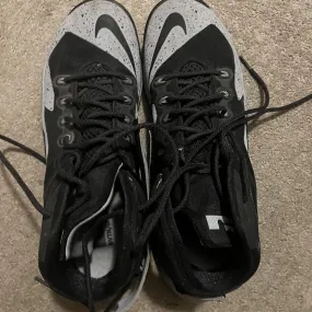 Nike Men's Black and Grey Trainers