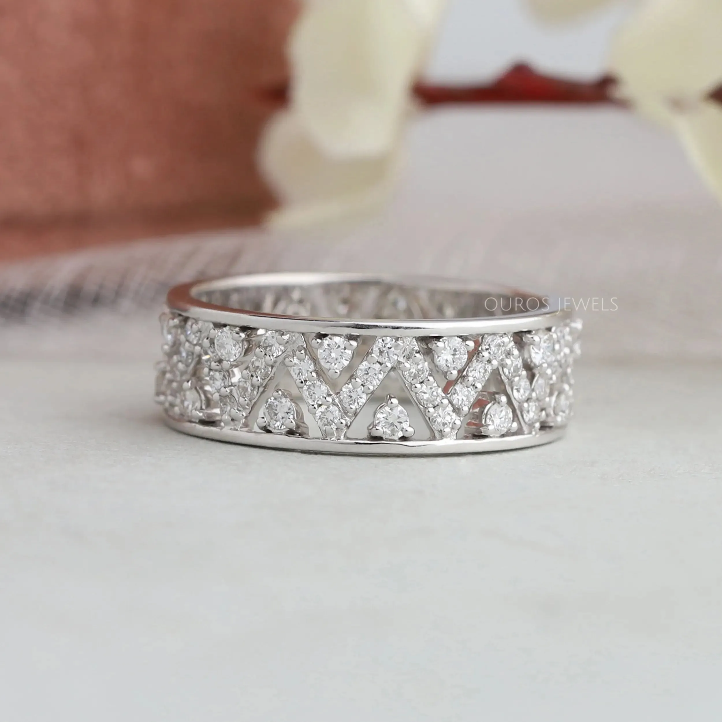 Round Cluster Diamond Stacking Pave Set Wedding Band