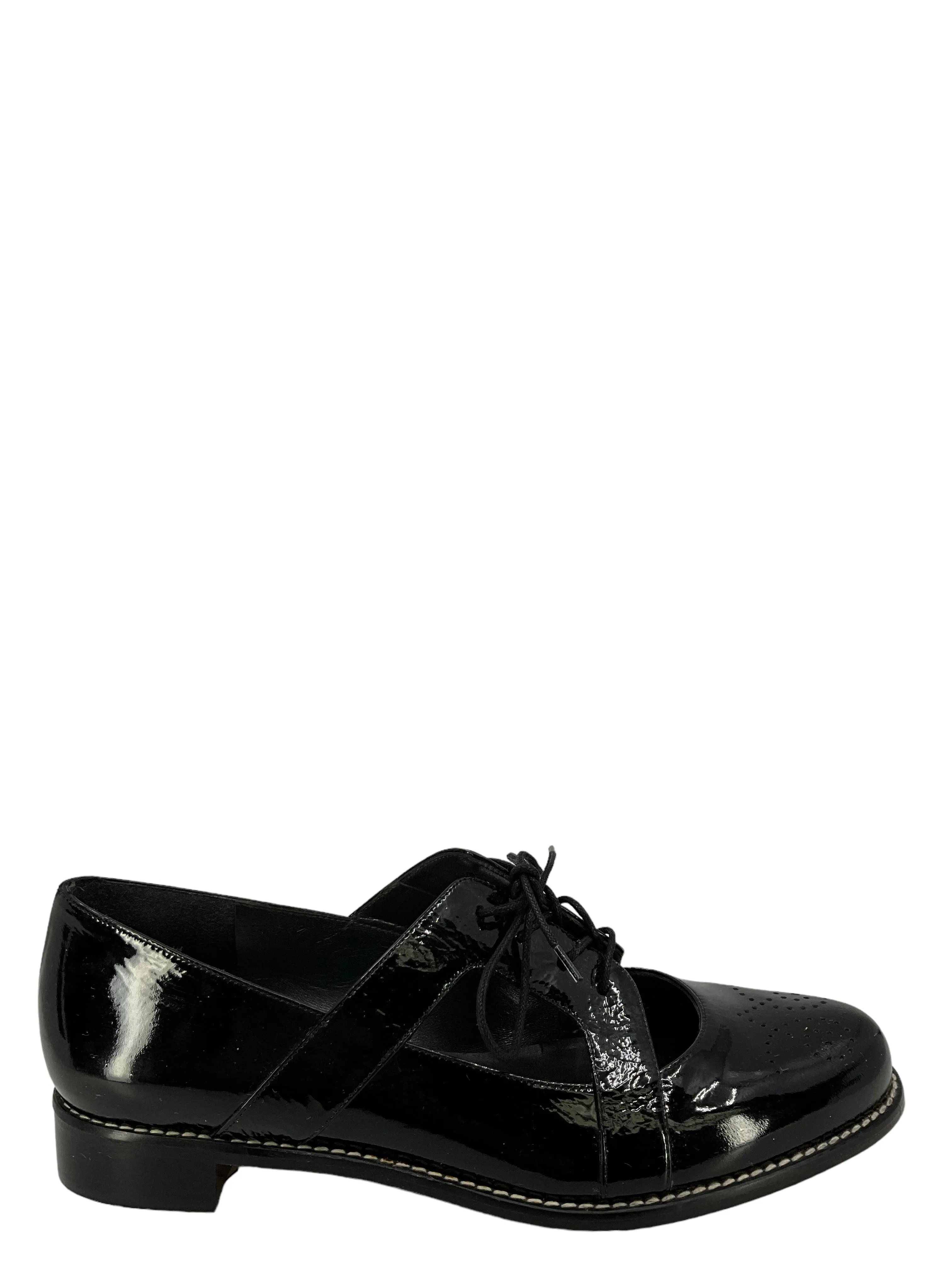 Stuart Weitzman Lace Up Loafers Size 7.5 for sale.