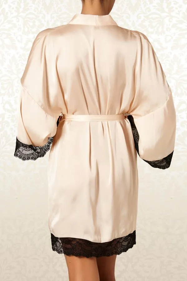 The Intimate Britney Spears Amaryllis Kimono