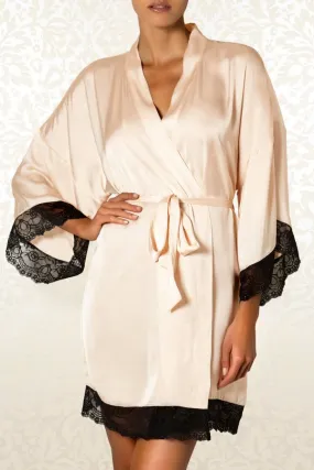 The Intimate Britney Spears Amaryllis Kimono