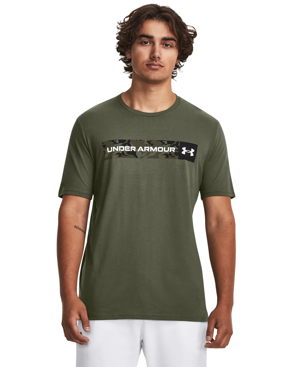 Under Armour Camo Chest Stripe Short Sleeve in Olive - style 1376830