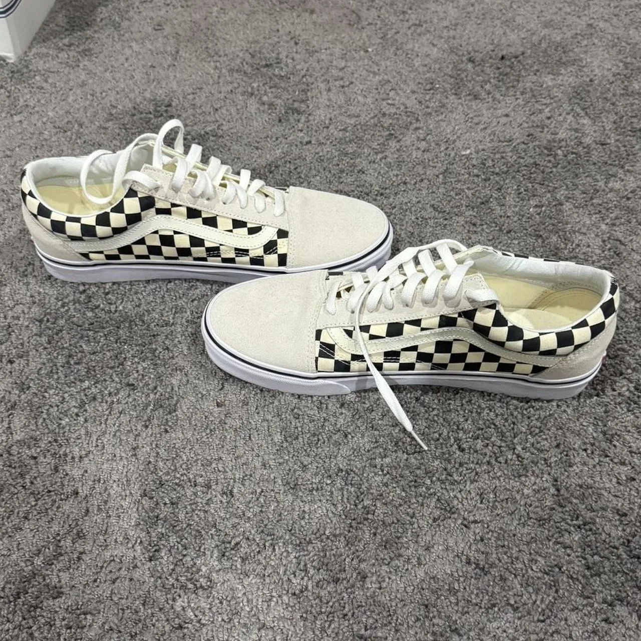 Vans Men's Cream and White Trainers