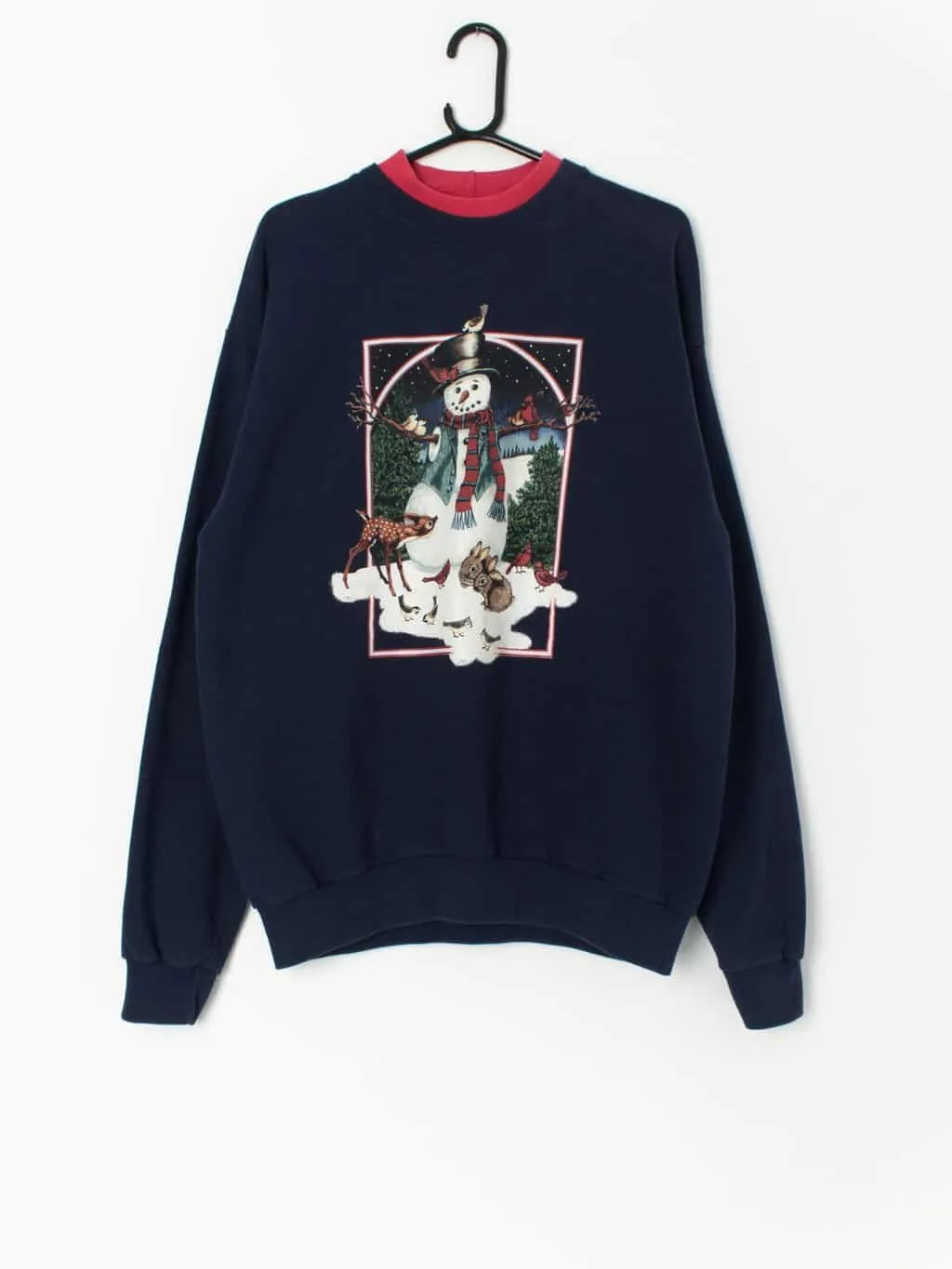 Vintage Christmas sweatshirt with cute snowman and wildlife scene – Medium / Large