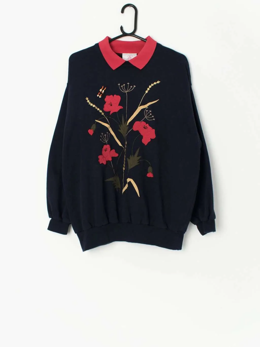 Vintage collared sweatshirt in navy blue with red embroidered poppies – Medium / Large