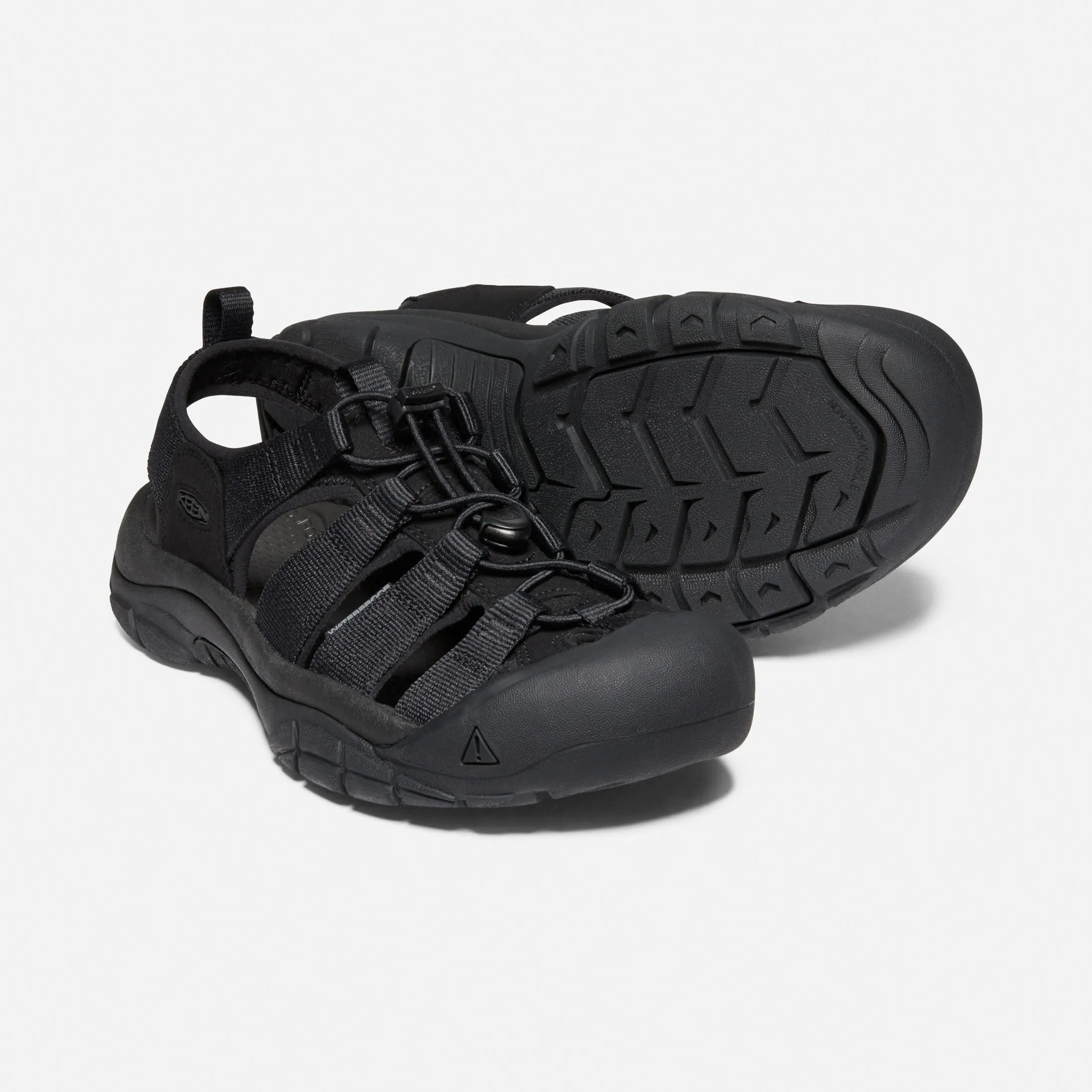 Women's Triple Black Newport H2